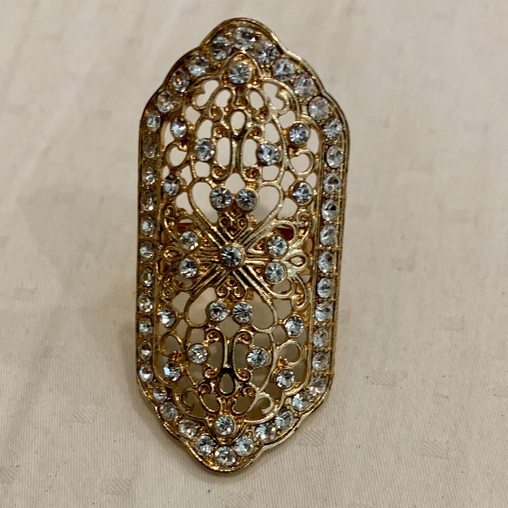 Gold Ring - Picture 4 of 7